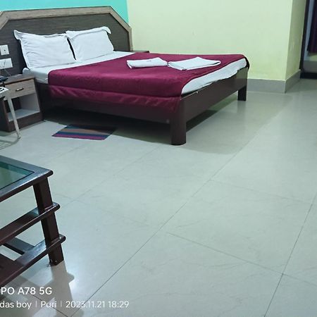 Hotel D2 Holiday Inn -Near Niladri Sea Beach - Puri - Official Verified Экстерьер фото