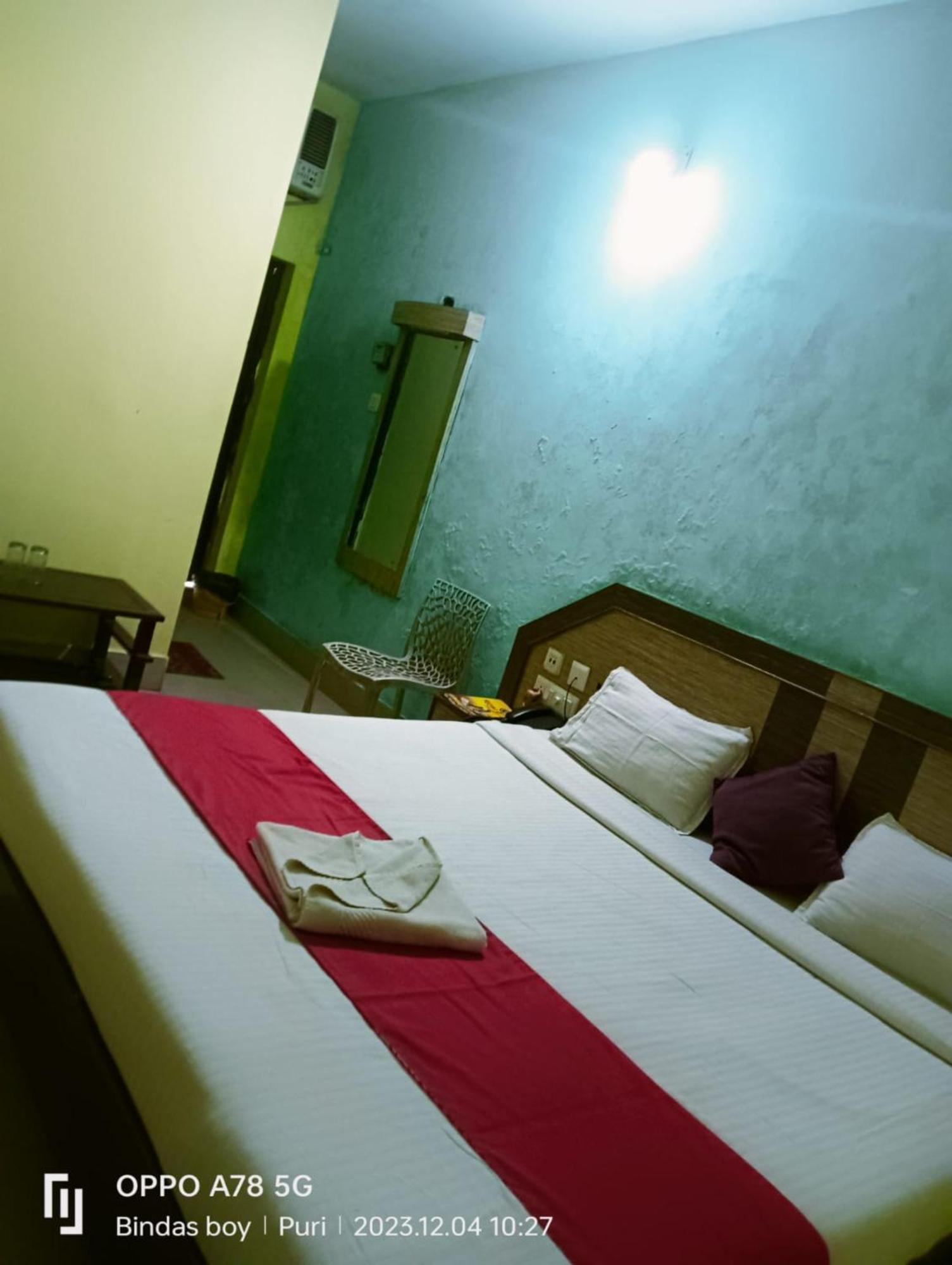 Hotel D2 Holiday Inn -Near Niladri Sea Beach - Puri - Official Verified Экстерьер фото