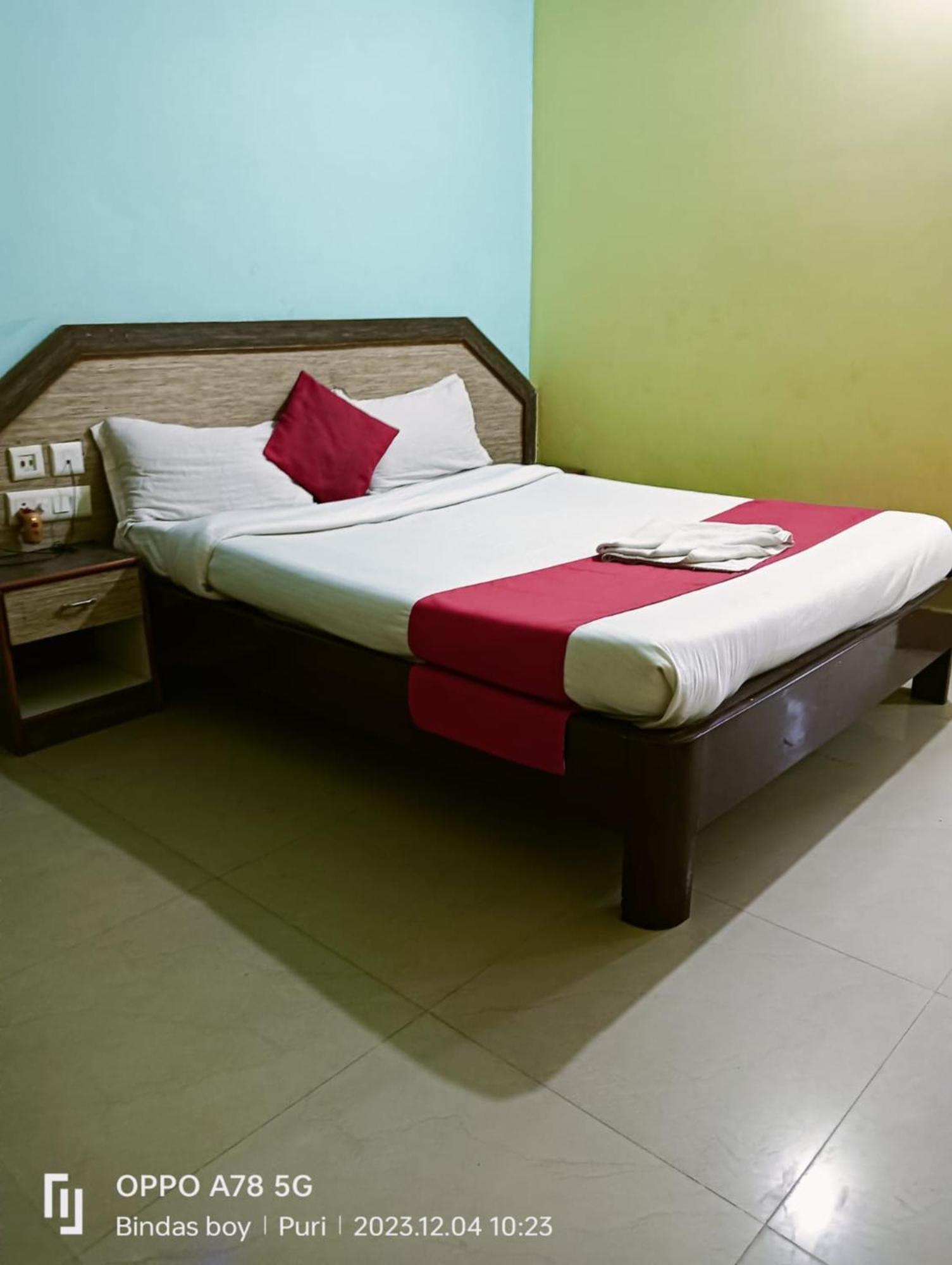 Hotel D2 Holiday Inn -Near Niladri Sea Beach - Puri - Official Verified Экстерьер фото