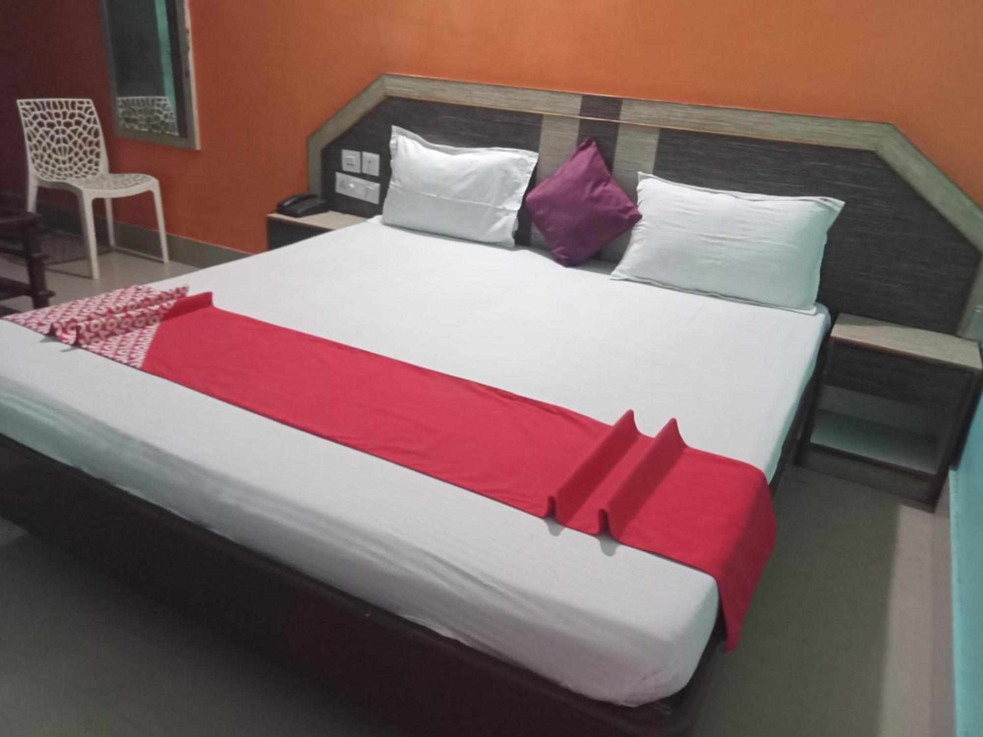 Hotel D2 Holiday Inn -Near Niladri Sea Beach - Puri - Official Verified Экстерьер фото
